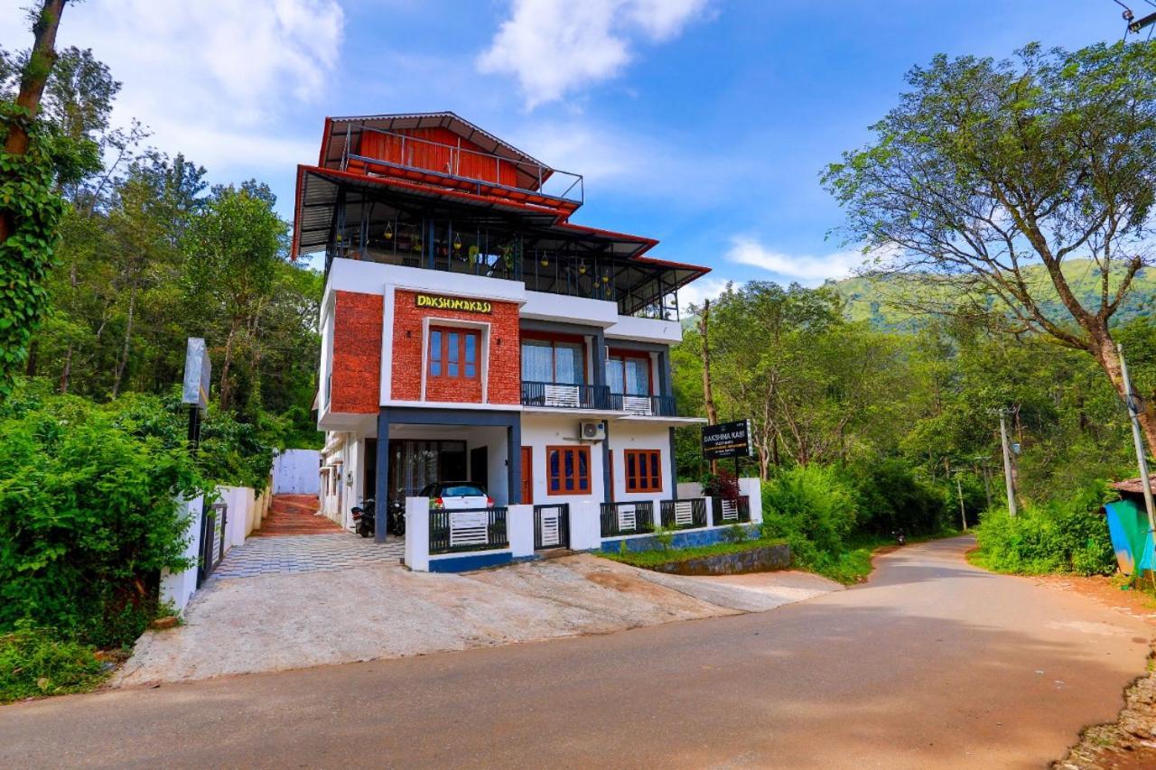 Dakshinakasi Guest House Thirunelly Exterior foto